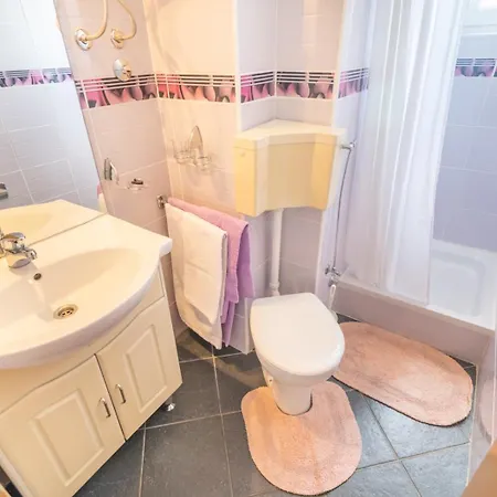 Katarine Zrinske Apartamento Vodice