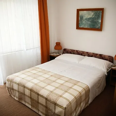 Apartment Katarine Zrinske *