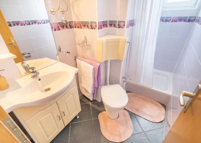 Katarine Zrinske Apartamento Vodice