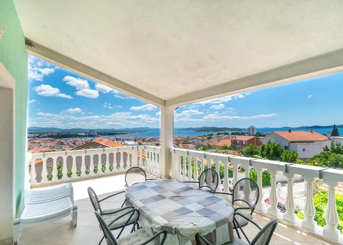 Katarine Zrinske Apartamento *