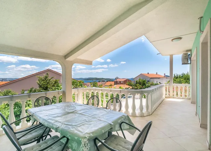 Katarine Zrinske Apartment Vodice